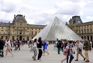 touristes à Paris